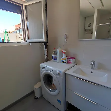 Apartment 4 Pers Avec Clim, Wifi, Terrasse, Bbq, Parking A 150m De La Et Commerces - Fr-1-776-91